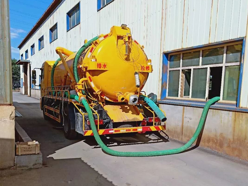 漆桥厂区化粪池清理